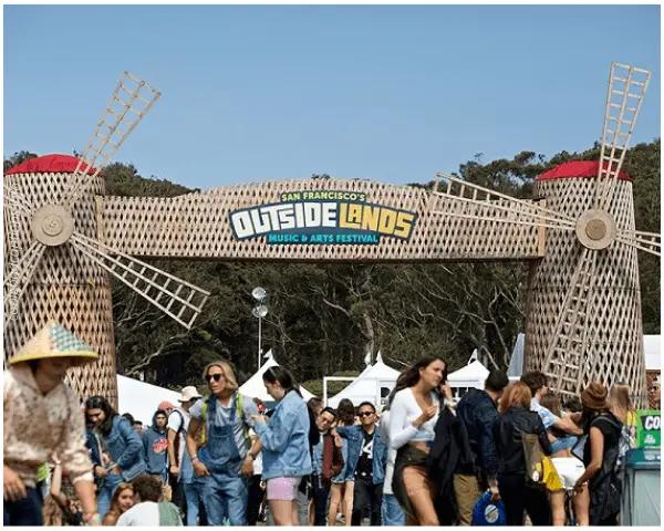 Outside Lands Captions